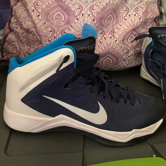 Nike Other - Nike Zoom HyperQuickness Basketball Sneaker 11.5